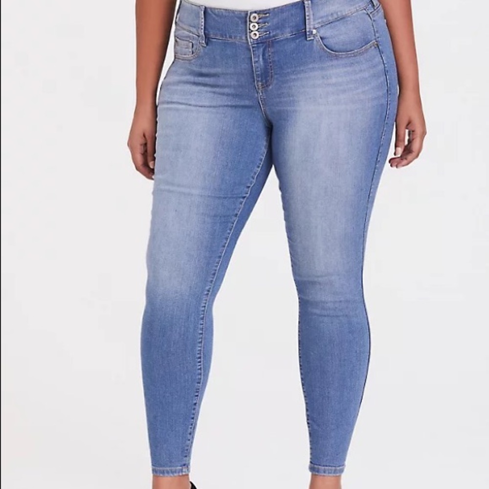 TORRID PREMIUM JEGGING